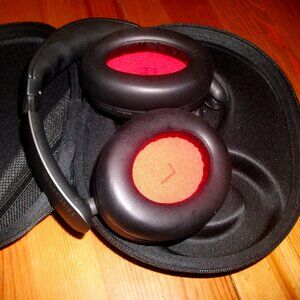 Active Noise Cancelling Headphones, Like New, Bluetooth.